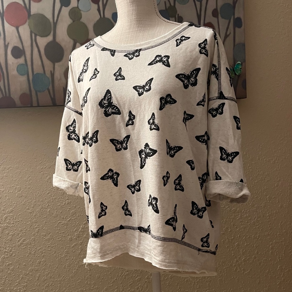 Matty M butterfly off-white and black sweatshirt, size Medium